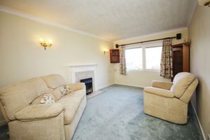 LIVING ROOM- click for photo gallery